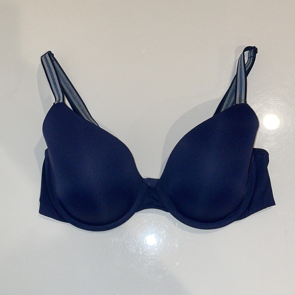 Victoria’s Secret 💖Bundle It!💖 Blue Bra with Sparkle Detail
